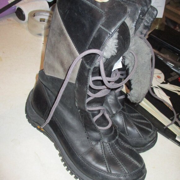 UGG waterproof rugged black/gray Lace-Up Winter Boots 8.5 - Picture 5 of 9
